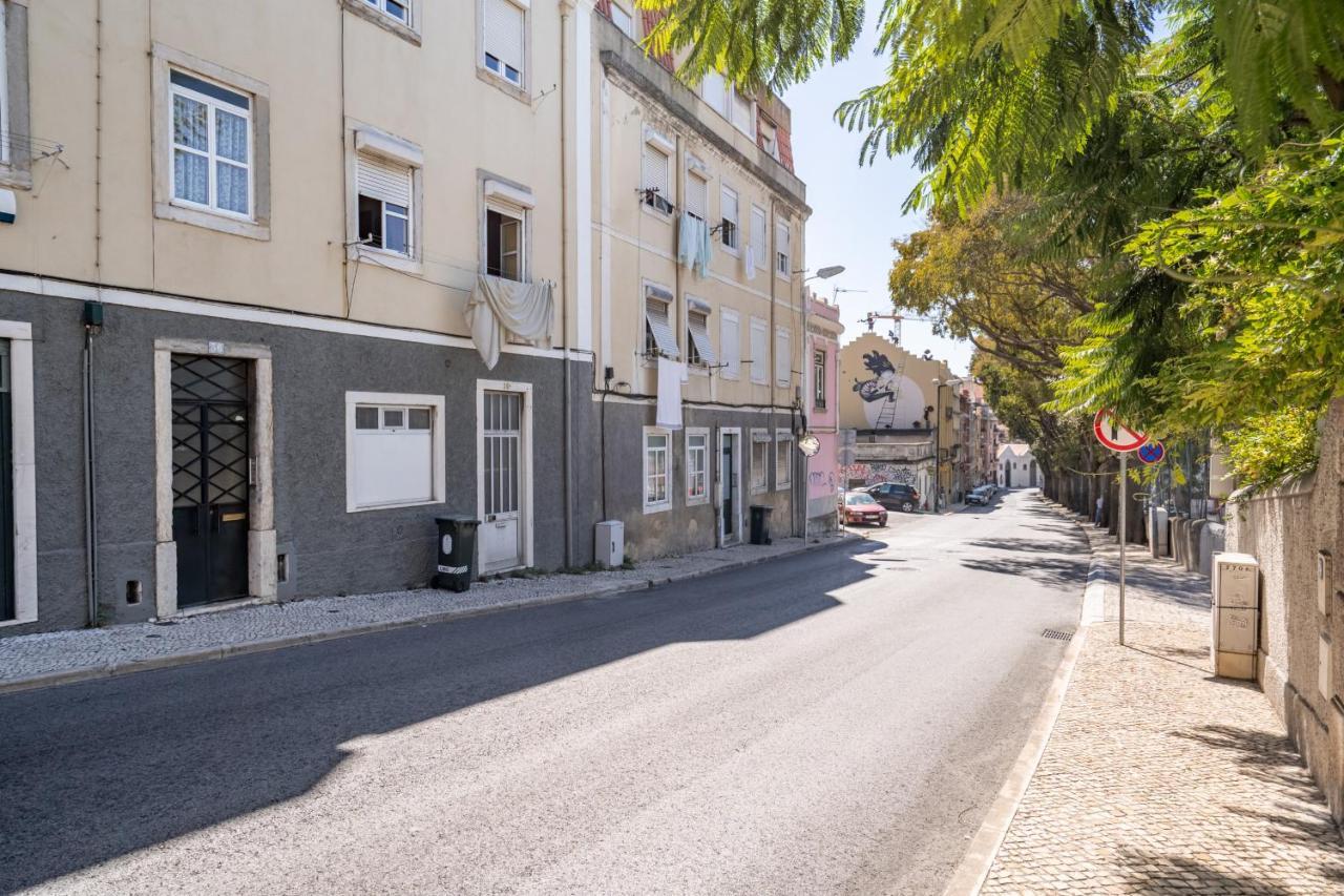 T1 Apt In Alcantara 15 Mins From Docas * Lissabon